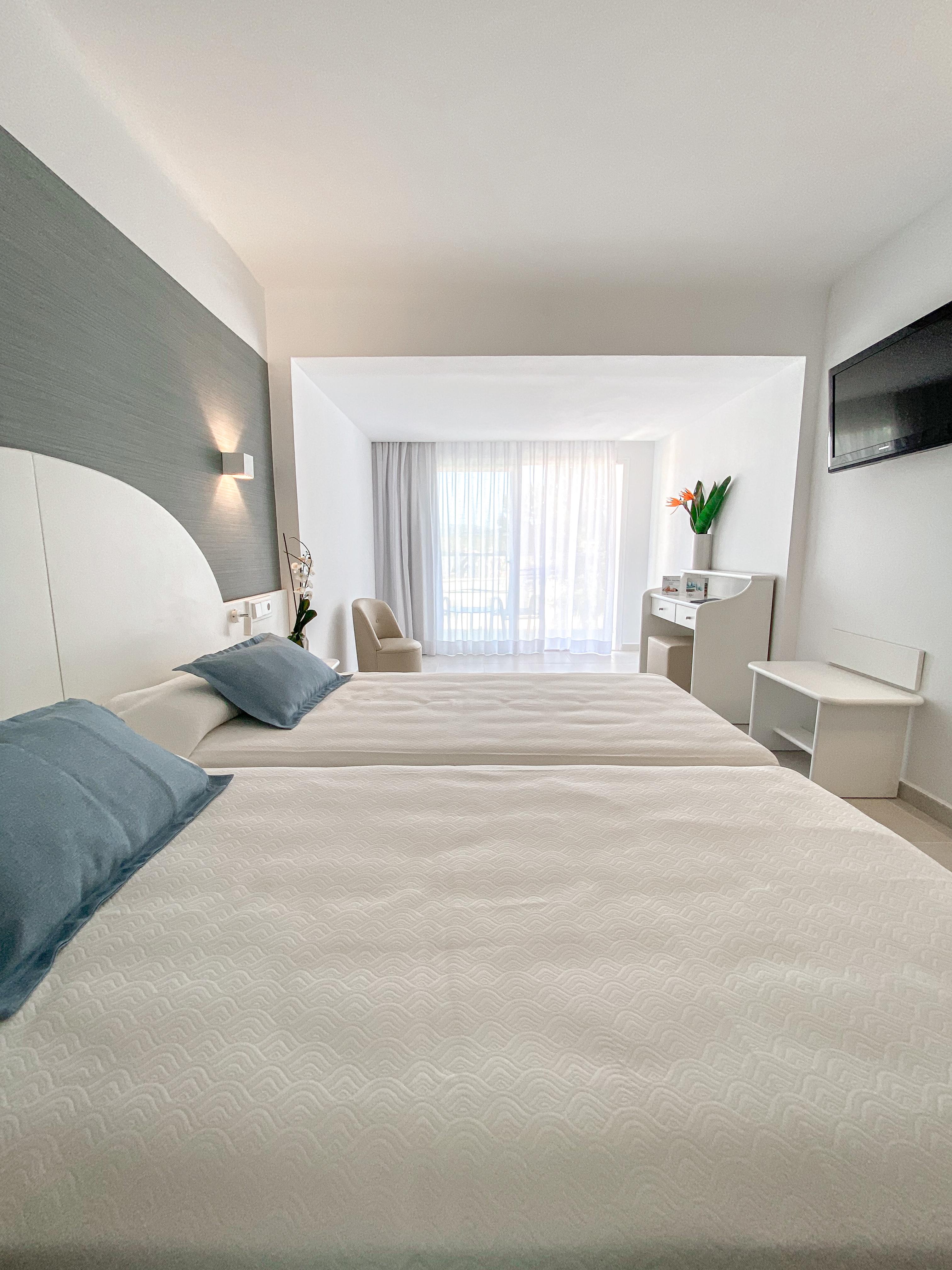 Reverence Life Hotel - Adults Only ซานตาปอนซา ภายนอก รูปภาพ