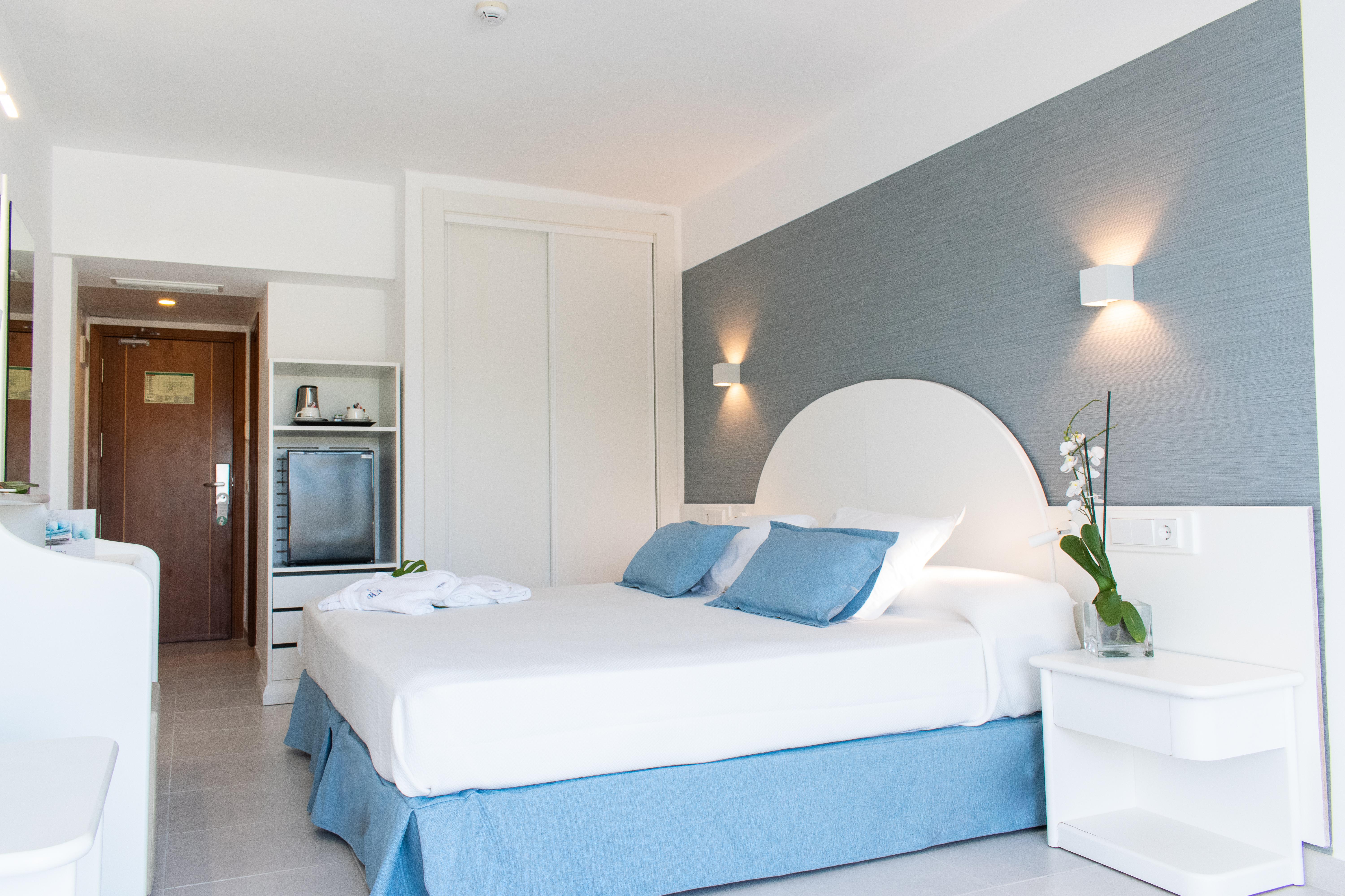 Reverence Life Hotel - Adults Only ซานตาปอนซา ภายนอก รูปภาพ